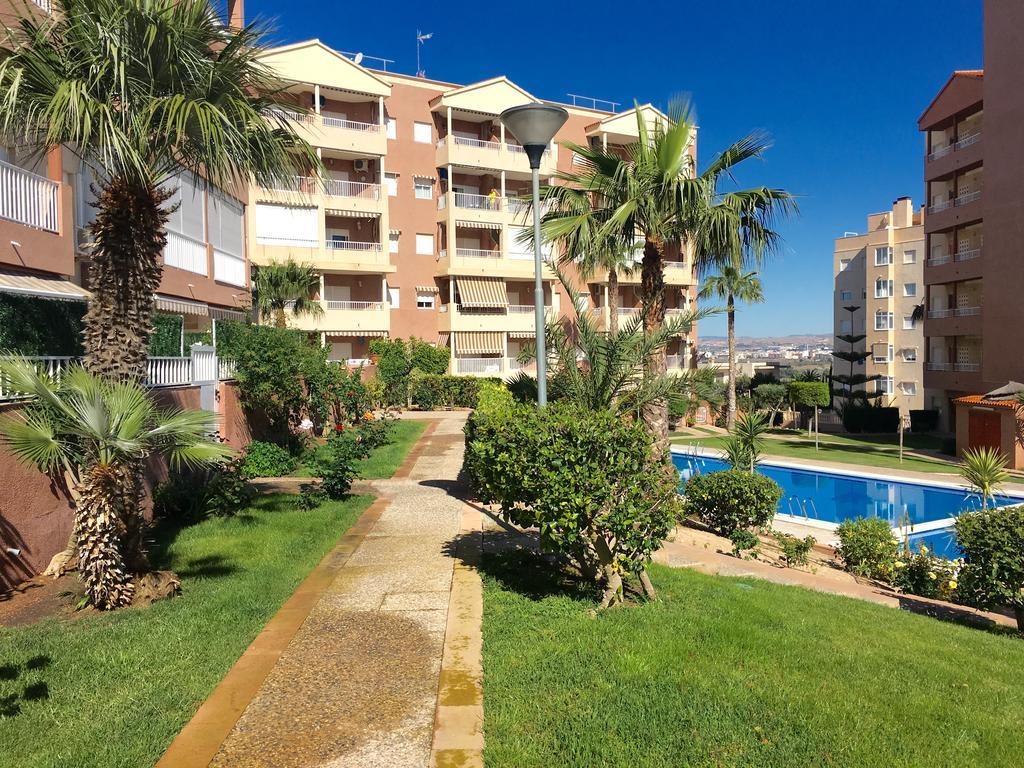 Apartamentos Arenales Del Sol II מראה חיצוני תמונה